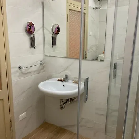 Guesthost - Campo De' Fiori Flat Appartement *