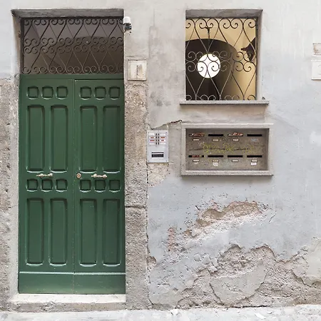 Guesthost - Campo De' Fiori Flat *