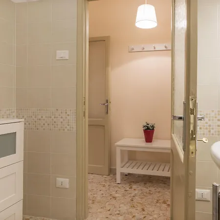 Guesthost - Campo De' Fiori Flat Rome