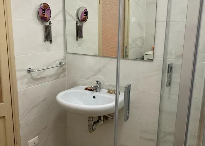 Guesthost - Campo De' Fiori Flat Apartment *