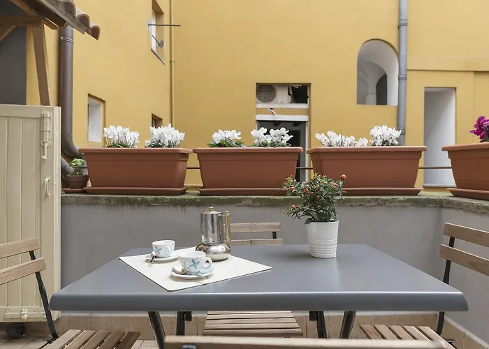 Guesthost - Campo De' Fiori Flat Apartment *