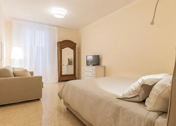 Guesthost - Campo De' Fiori Flat * Rom