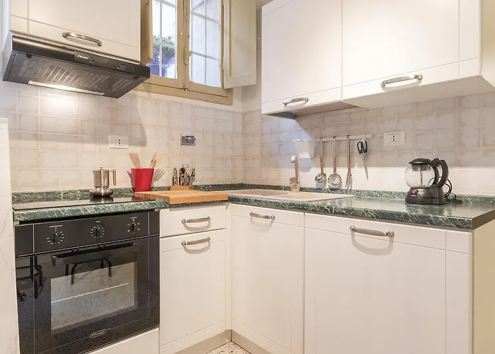 Guesthost - Campo De' Fiori Flat Apartment